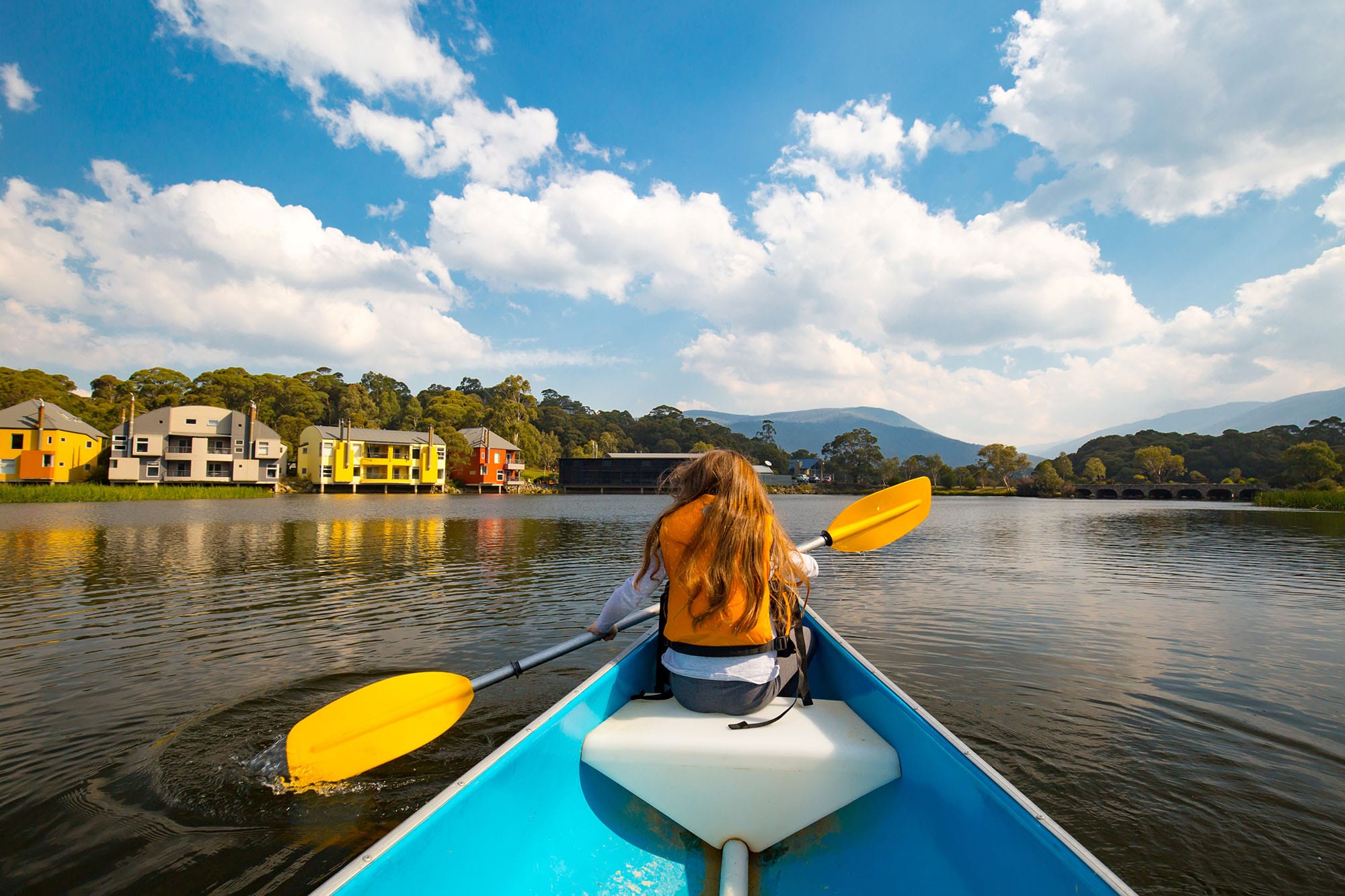 A few canoeing laps of the lake are family favourites.