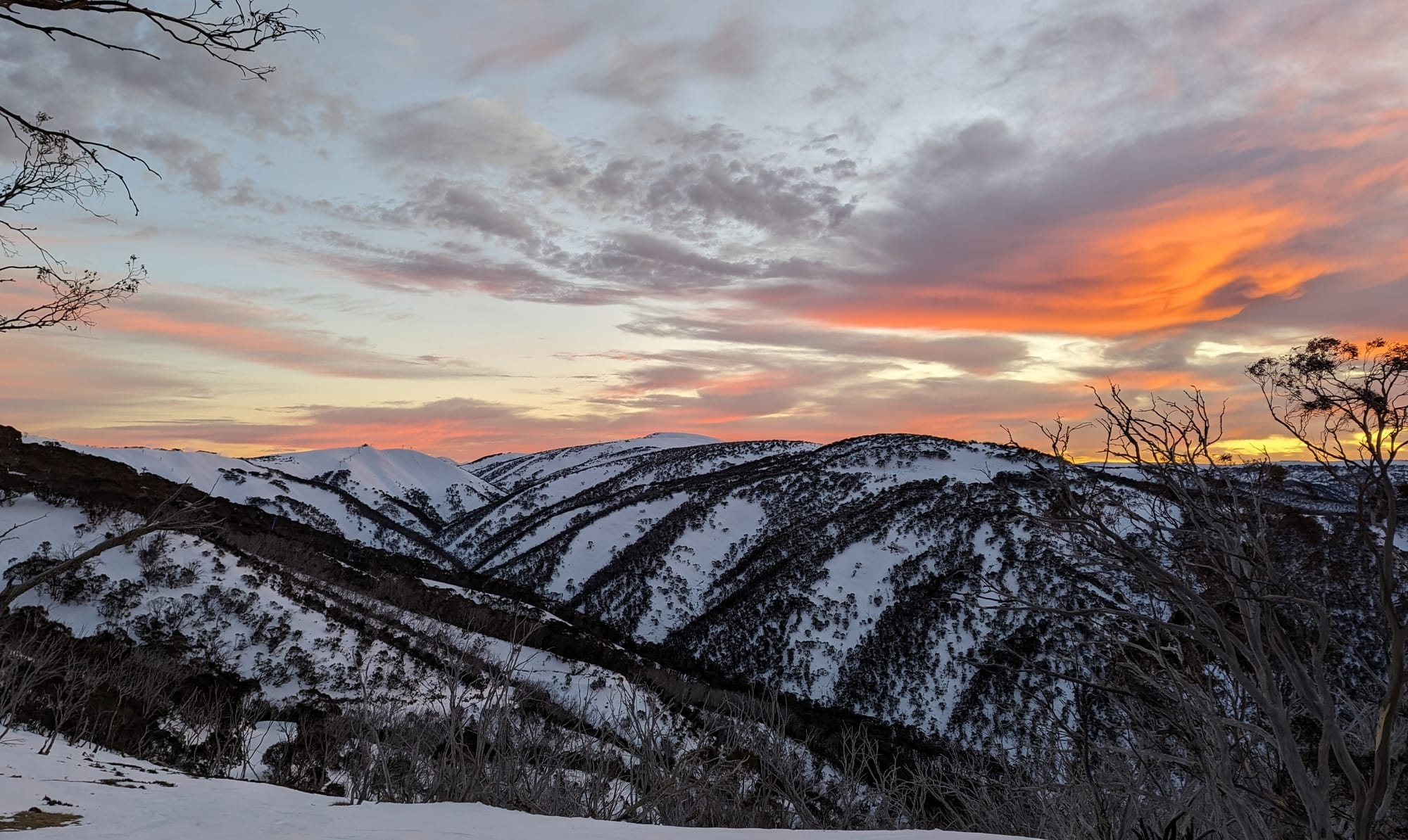 BEAUTIFUL: Skiing with the dawn. PHOTO: Powderhounds.com