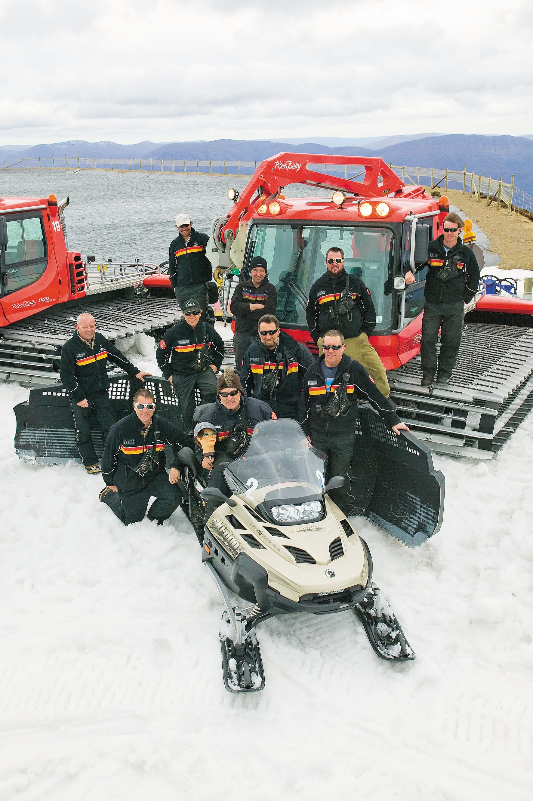 TOP TEAM: Grooming and maintenance on the mountain. 
PHOTO: (C) NAMA/Mark Ashkanasy