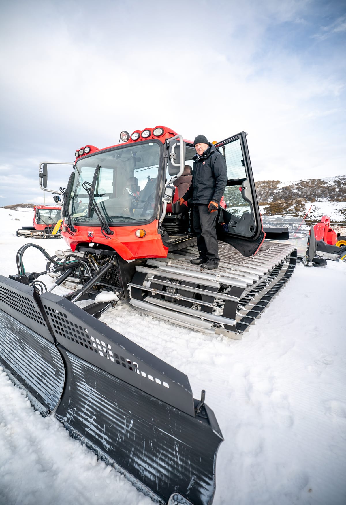 A night in the life of a Falls Creek snow groomer Post feature image