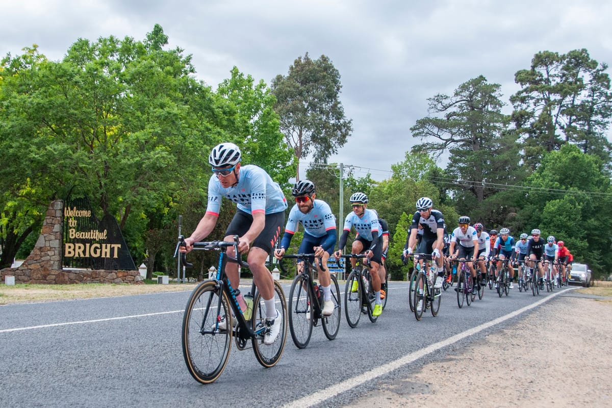 Scenic cycling tour brings fierce competition Post feature image