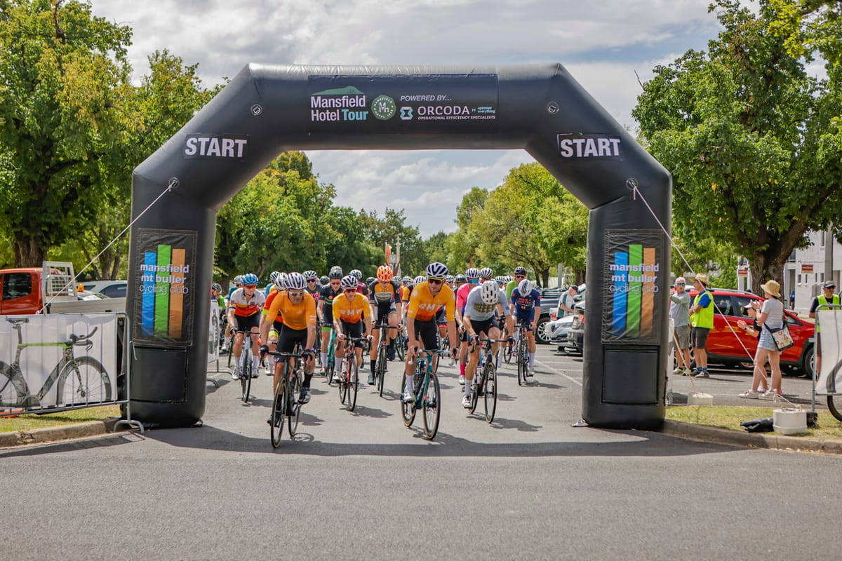 Mansfield Hotel Tour a wonderful success Post feature image