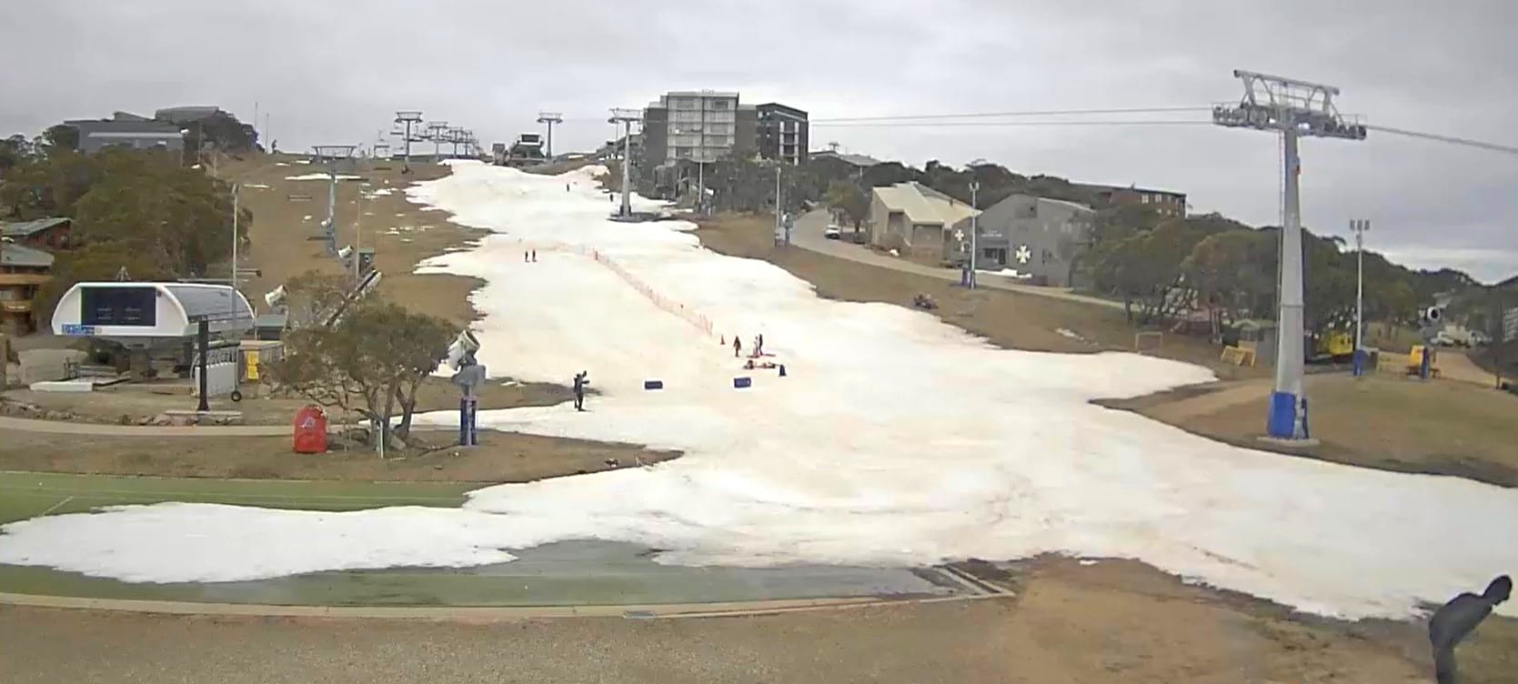 Visitors welcomed back to the mountain Post image