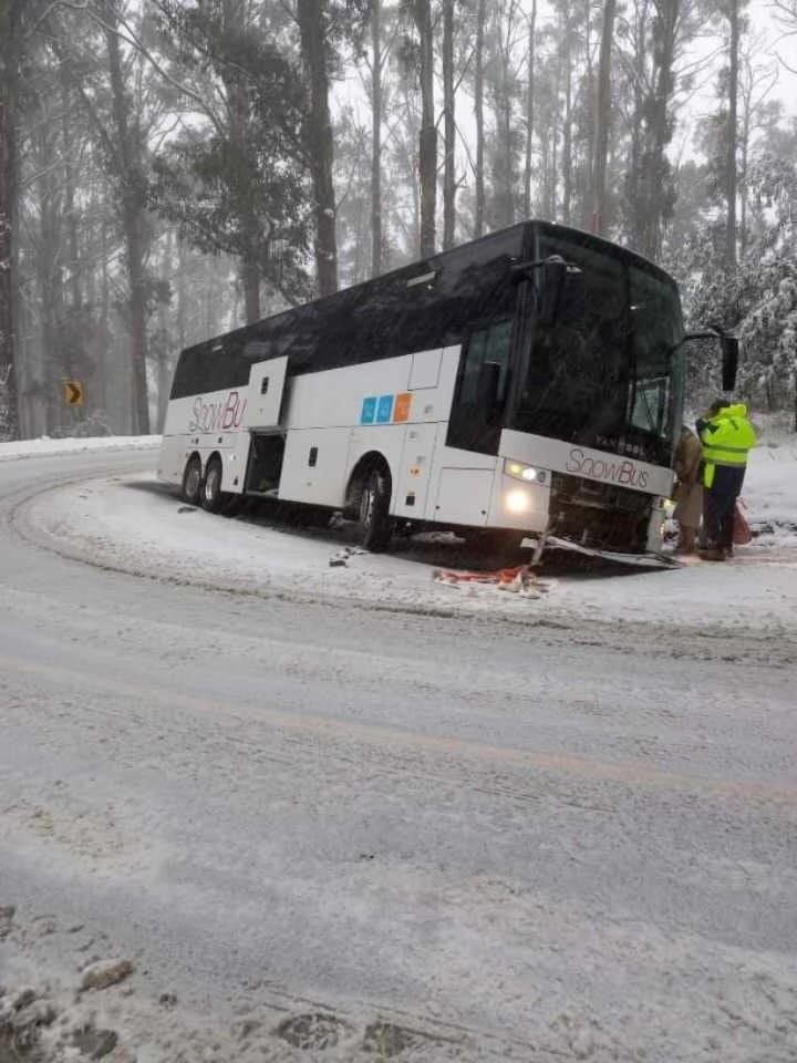 Snowy chaos on Mt Buller Road prompts call for safe driving practices Post image
