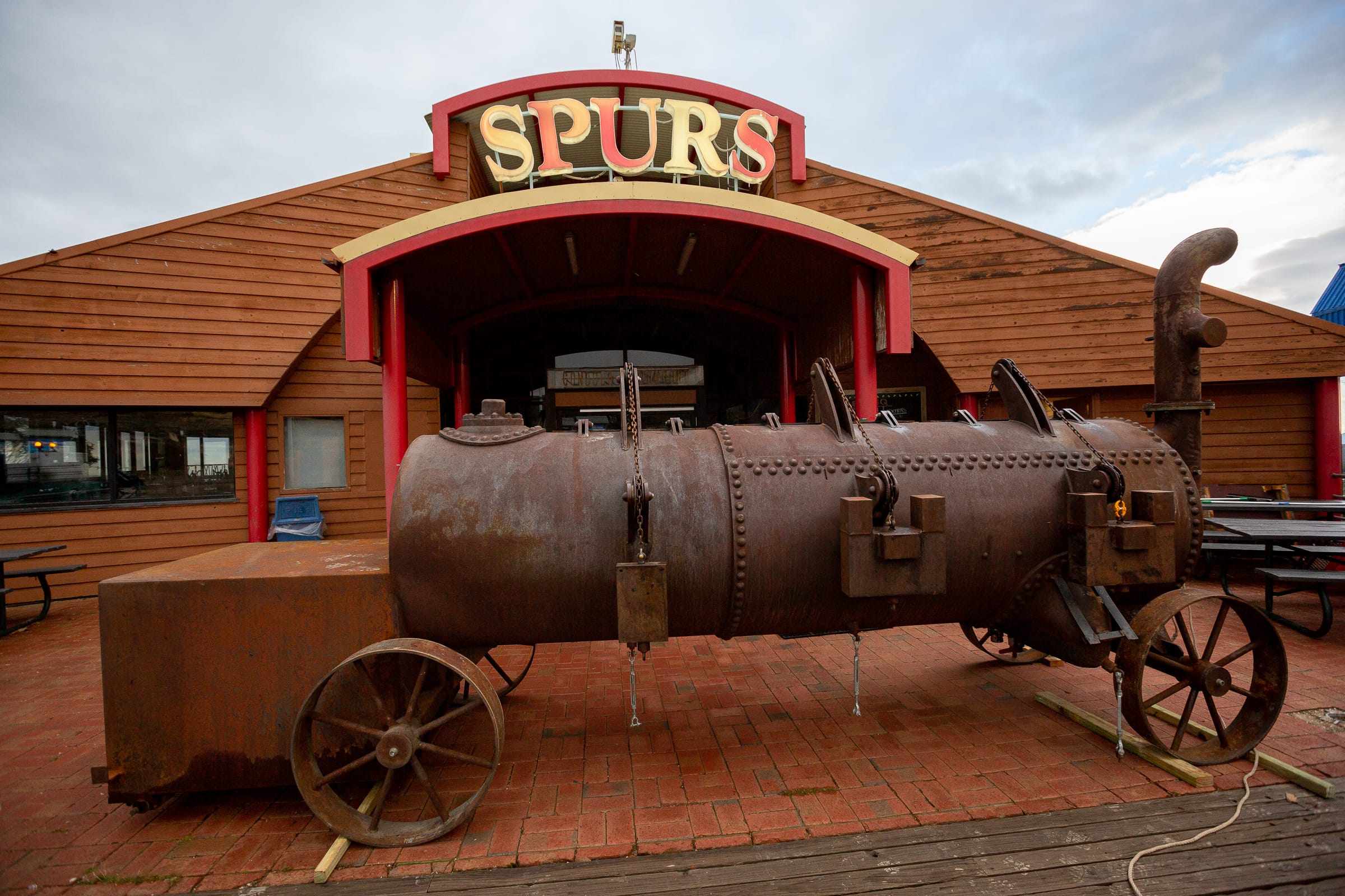 Spurs goes retro and disco style Post feature image